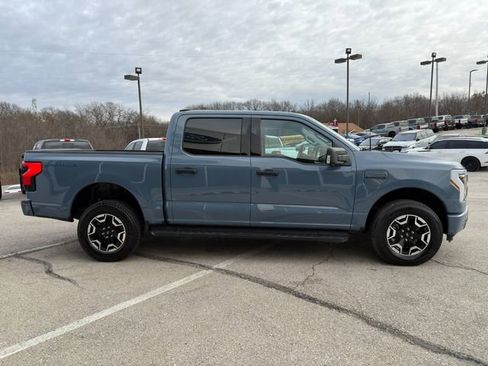 Used 2023 Ford F150 Lightning XLT image 8