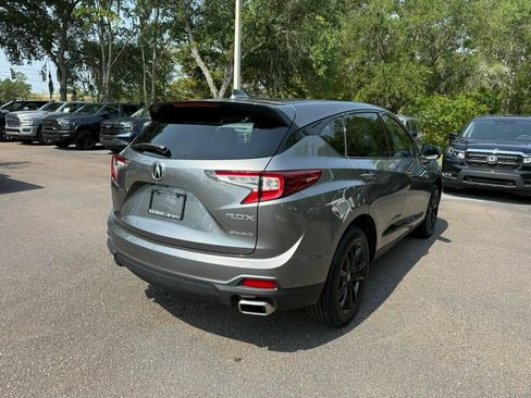 Used 2025 Acura RDX SH-AWD image 11
