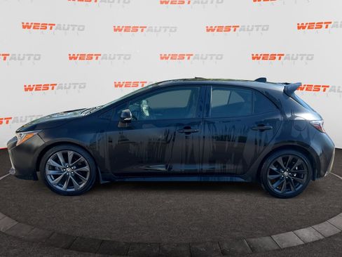 Used 2019 Toyota Corolla XSE image 2