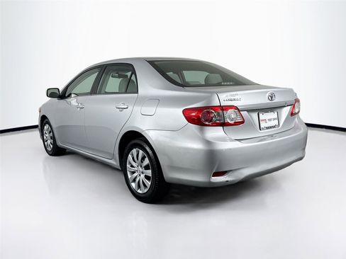 Used 2013 Toyota Corolla LE FWD image 11