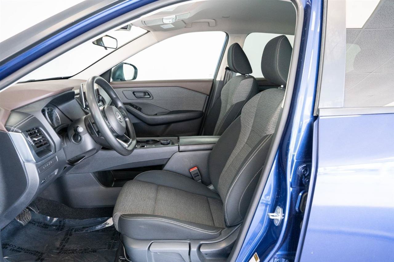 Used 2022 Nissan Rogue S AWD/4WD image 11