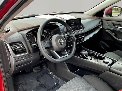 Certified 2022 Nissan Rogue SV AWD/4WD image 17