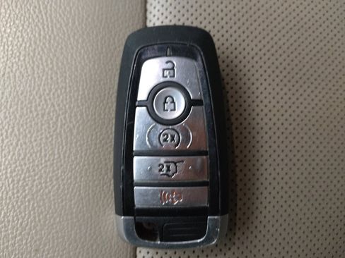 Used 2023 Ford Explorer Limited w/ Equipment Group 301A RWD image 32