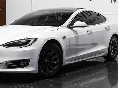 Used 2018 Tesla Model S 75D image 10