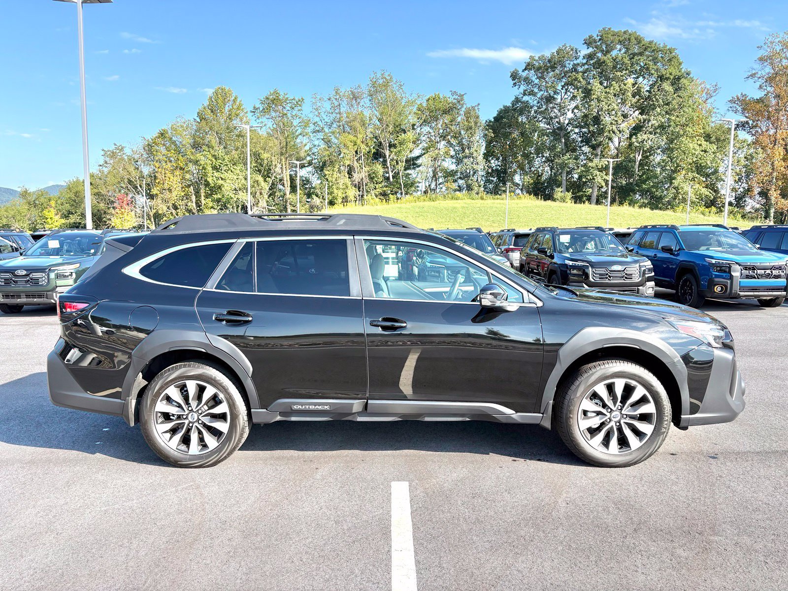 Certified 2024 Subaru Outback Limited AWD/4WD image 6