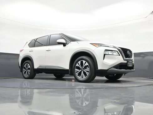 Used 2023 Nissan Rogue SV AWD/4WD image 15