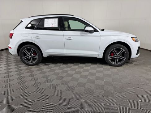 Used 2024 Audi Q5 e Premium Plus AWD/4WD image 7