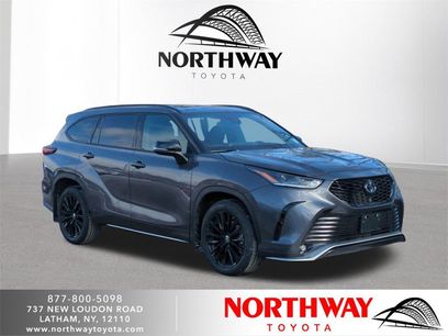 Used 2024 Toyota Highlander XSE