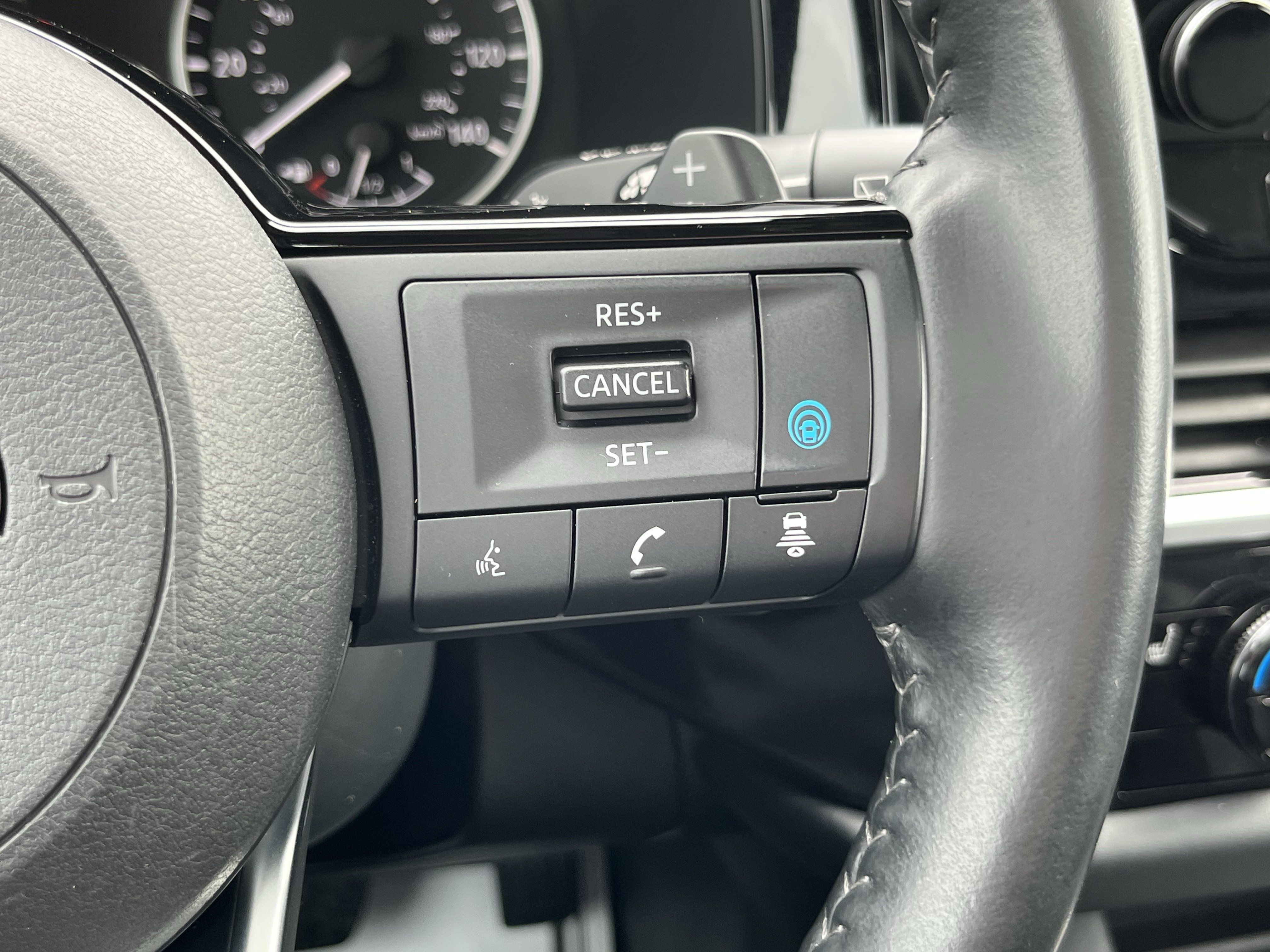 Used 2024 Nissan Pathfinder SL w/ SL Premium Package AWD/4WD image 27