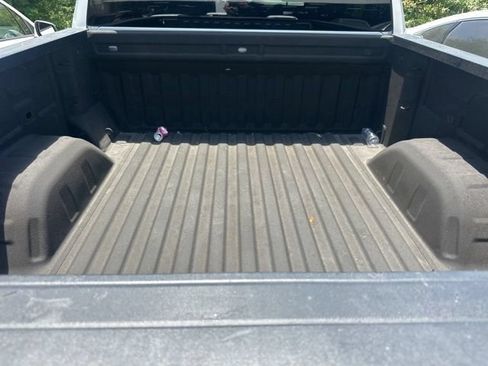 Used 2022 GMC Sierra 1500 Elevation RWD image 32