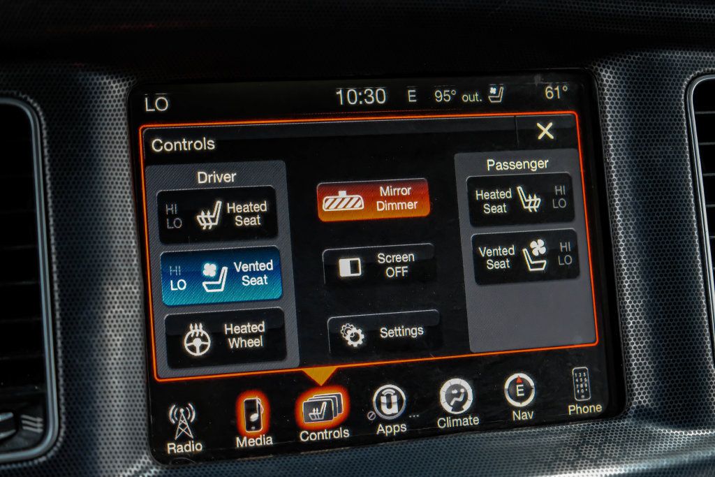 Used 2015 Dodge Charger R/T Scat Pack RWD image 35