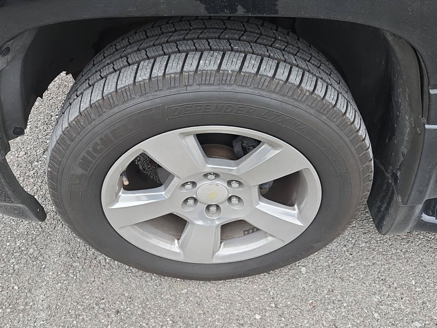 Used 2002 GMC Yukon Denali AWD/4WD image 12