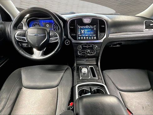 Used 2021 Chrysler 300 Touring w/ Sport Appearance Package RWD image 12
