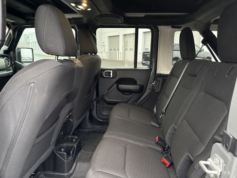 Certified 2020 Jeep Wrangler Unlimited Sport S w/ Sun And Sound Package image 33