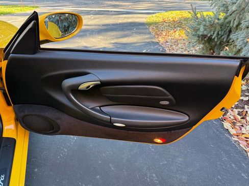 Used 2001 Porsche 911 Carrera image 81