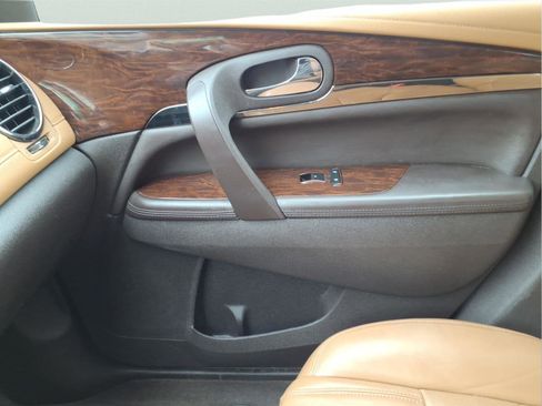Used 2014 Buick Enclave Leather image 29
