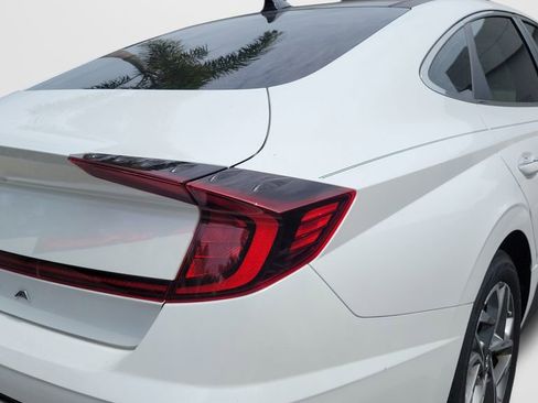 Used 2020 Hyundai Sonata SEL w/ Premium + Sunroof Package FWD image 11