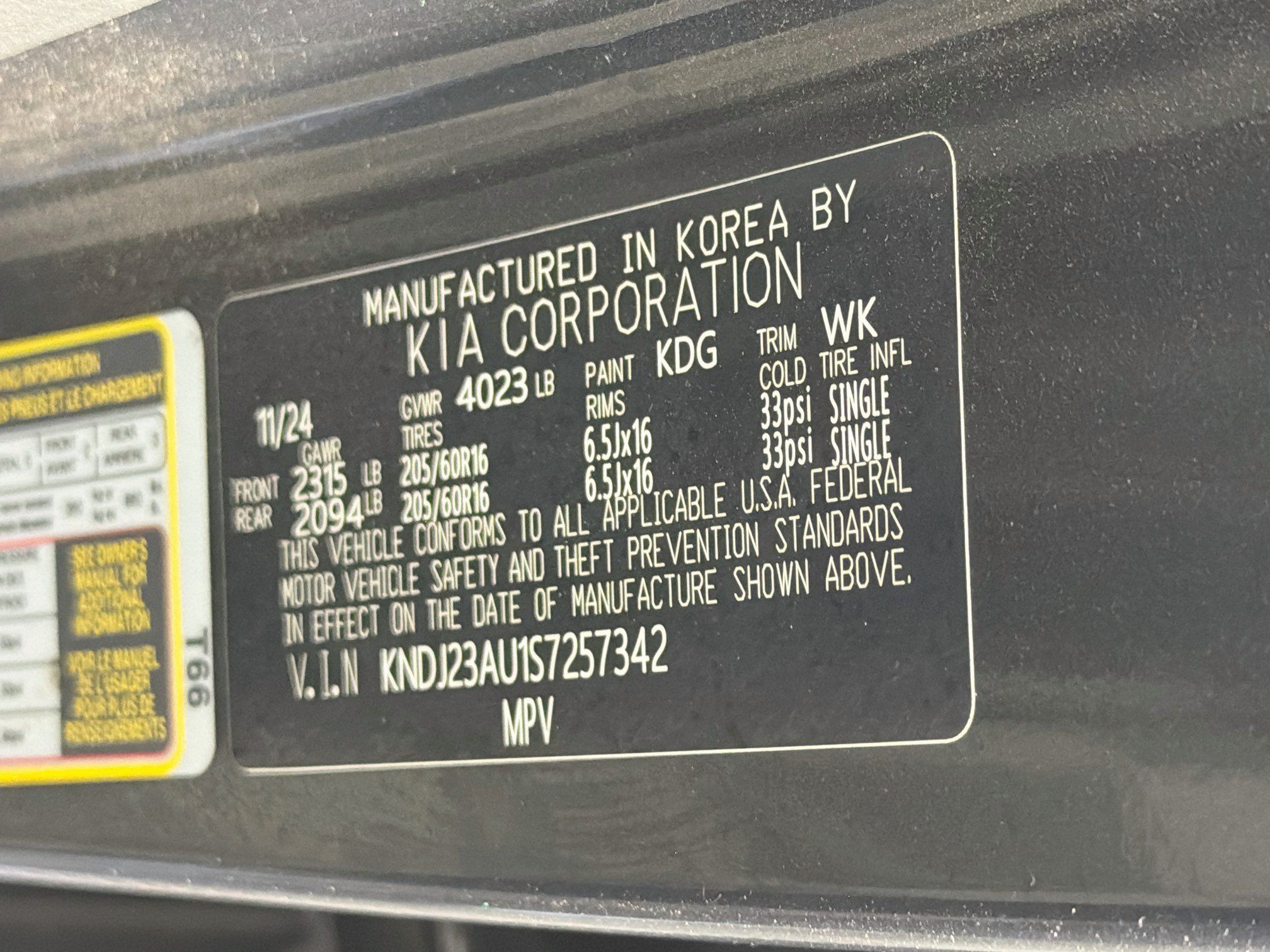 Used 2025 Kia Soul LX w/ LX Technology Package FWD image 12