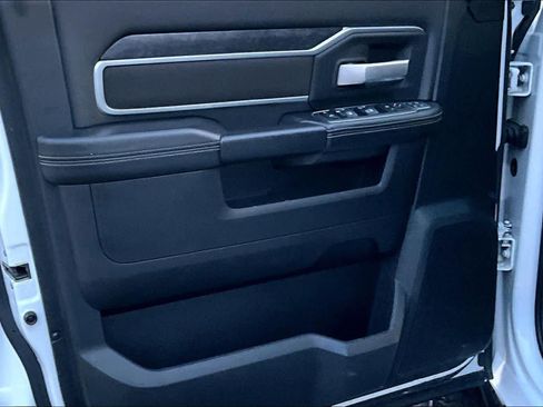 Used 2024 RAM 2500 Big Horn image 28