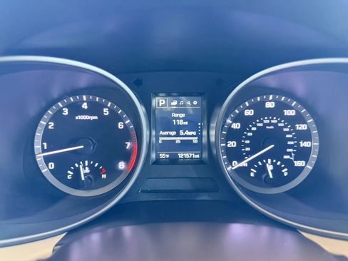 Used 2017 Hyundai Santa Fe Sport image 15