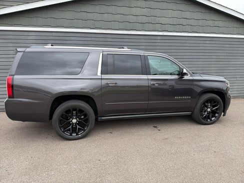 Used 2017 Chevrolet Suburban Premier AWD/4WD image 29
