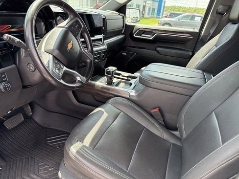 Used 2023 Chevrolet Silverado 1500 LTZ w/ LTZ Convenience Package II image 5
