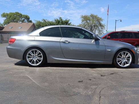 Used 2010 BMW 335i Convertible RWD image 7