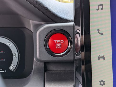 Used 2024 Toyota Tacoma TRD Off-Road w/ TRD Off Road Upgrade Package AWD/4WD image 29