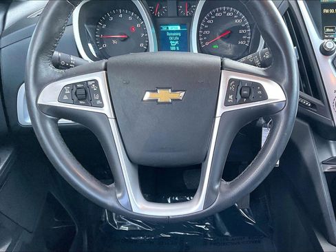 Used 2017 Chevrolet Equinox LT w/ Driver Confidence Package II image 8
