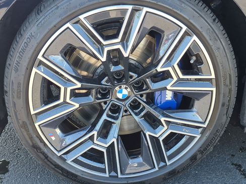 Used 2026 BMW i5 eDrive40 w/ M Sport Package RWD image 13
