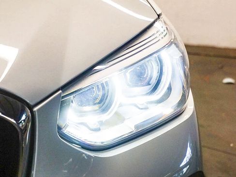 Used 2019 BMW X4 xDrive30i w/ Convenience Package image 7