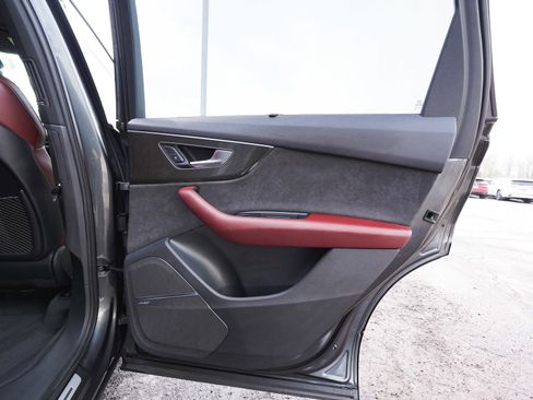 Used 2020 Audi SQ7 Prestige image 13