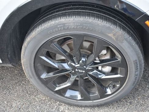 Certified 2023 Kia Sorento SX AWD/4WD image 11