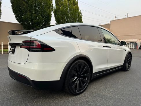Used 2023 Tesla Model X AWD/4WD image 13