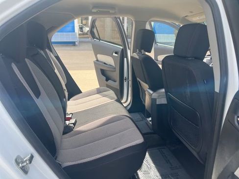 Used 2015 Chevrolet Equinox LT w/ Driver Convenience Package image 17