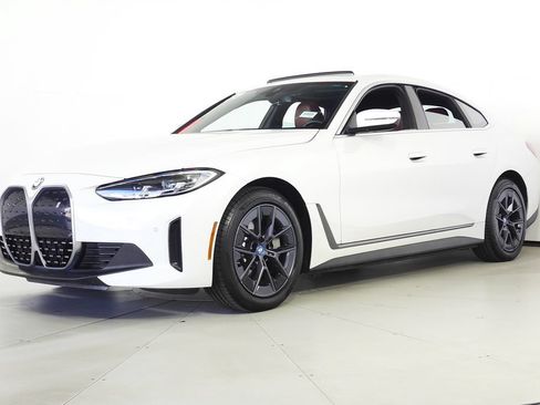 Used 2023 BMW i4 eDrive40 RWD image 2