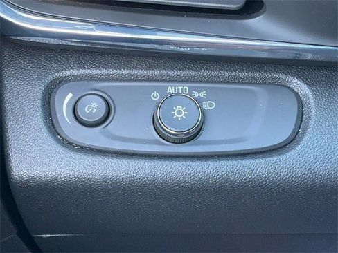 Used 2024 Buick Envista Preferred w/ Convenience I Package image 25