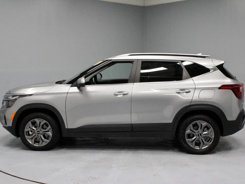 Used 2024 Kia Seltos S AWD/4WD image 9