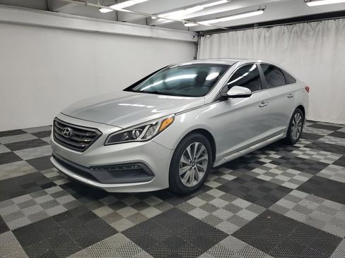 Used 2016 Hyundai Sonata Sport w/ Option Group 02 image 3