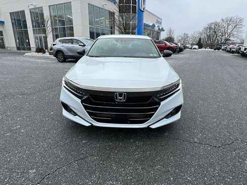 Used 2022 Honda Accord Sport image 9