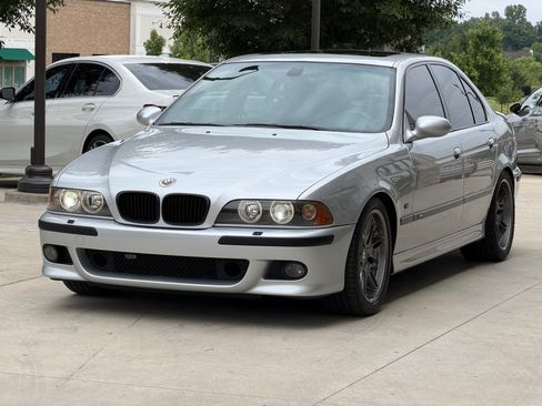 Used 2002 BMW M5 RWD image 13