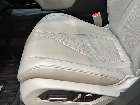 Used 2021 Acura RDX AWD w/ Technology Package image 12