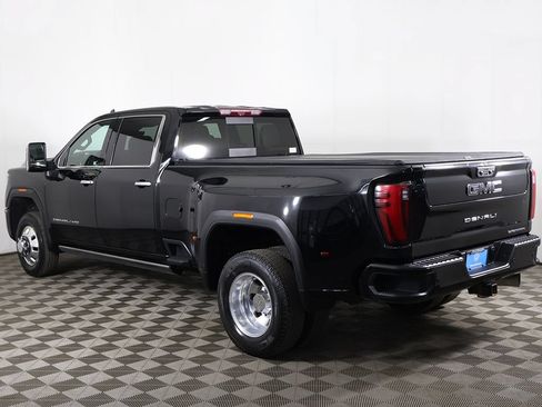 Used 2024 GMC Sierra 3500 Denali Ultimate AWD/4WD image 14
