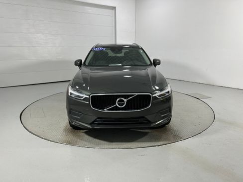 Used 2019 Volvo XC60 T5 Momentum w/ Multimedia Package AWD/4WD image 16