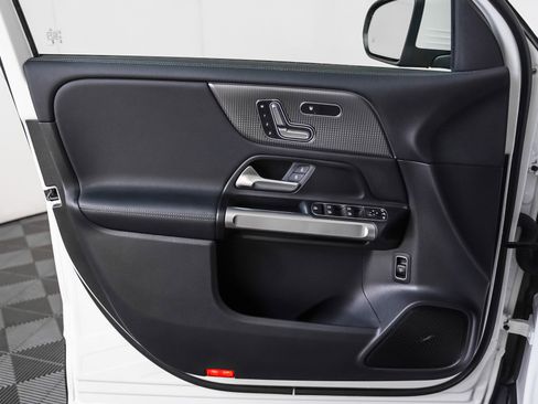 Certified 2023 Mercedes-Benz EQB 300 4MATIC image 24