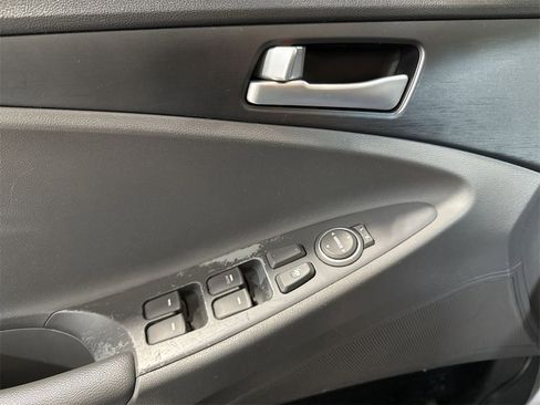 Used 2011 Hyundai Sonata GLS image 19