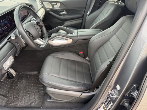 Certified 2025 Mercedes-Benz GLS 450 4MATIC image 10