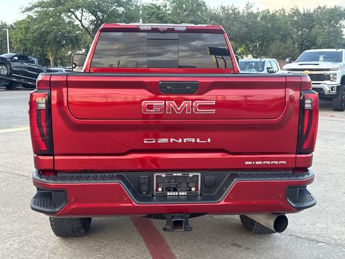 Used 2024 GMC Sierra 2500 Denali w/ Denali Reserve Package AWD/4WD image 12