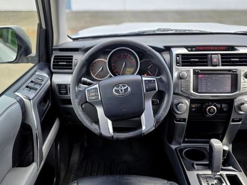 Used 2012 Toyota 4Runner SR5 w/ Premium Pkg AWD/4WD image 12