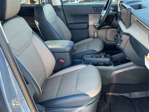 New 2026 Ford Maverick Lariat w/ 4K Tow Package image 17